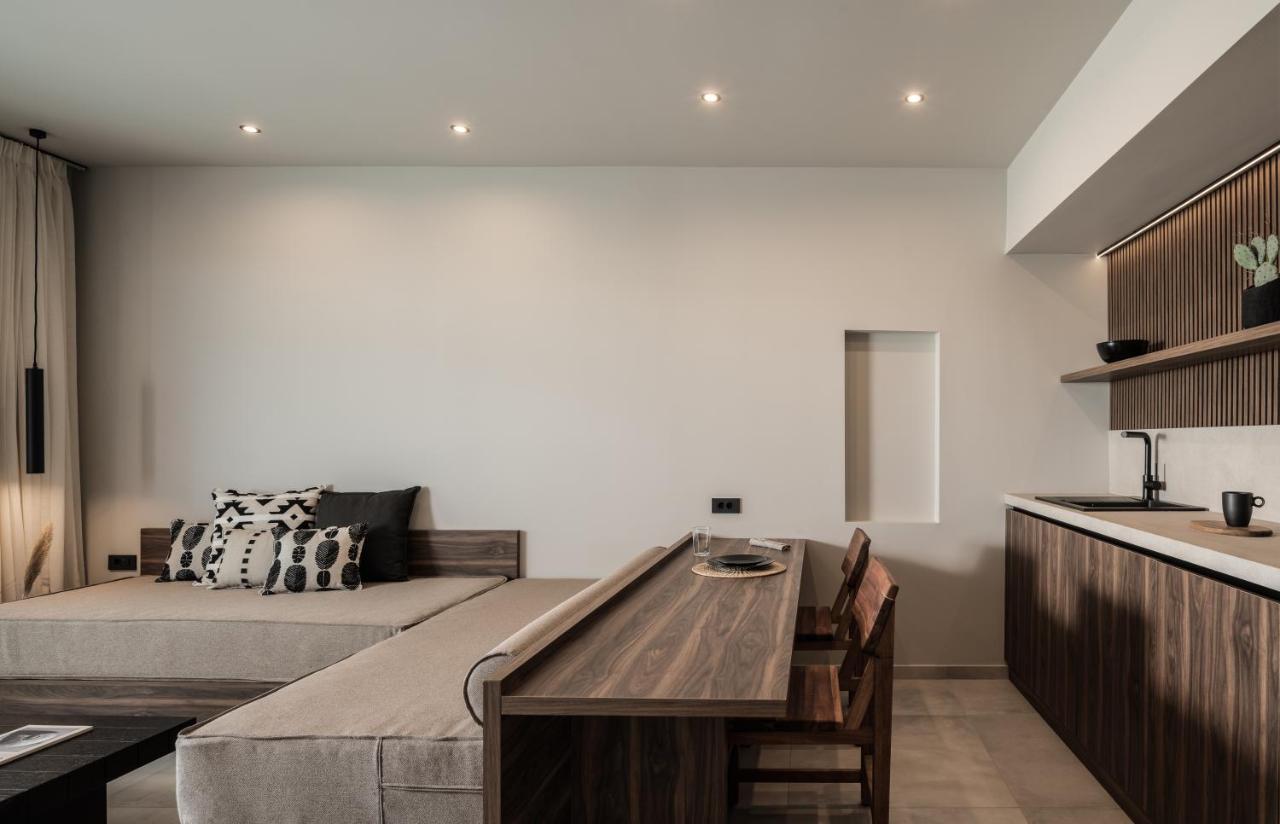 Aku Suites With Private Pools สตาลิดา ภายนอก รูปภาพ